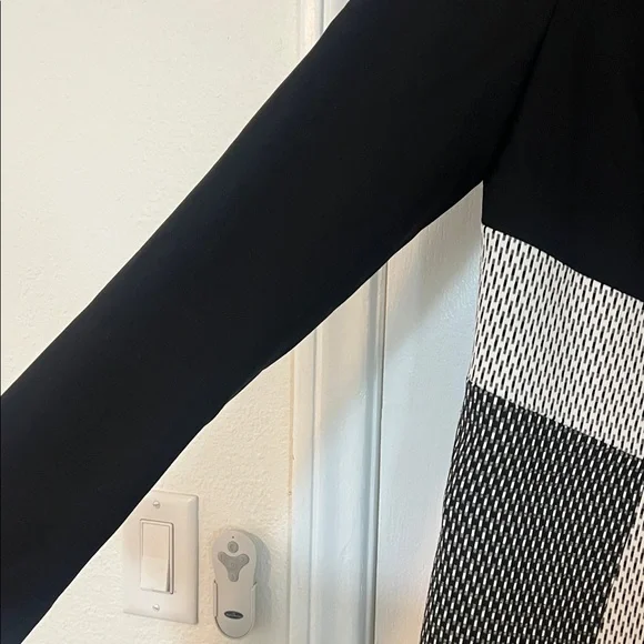 Calvin Klein Women's Black and White Long Blazer / Coat - Picture 5 of 12